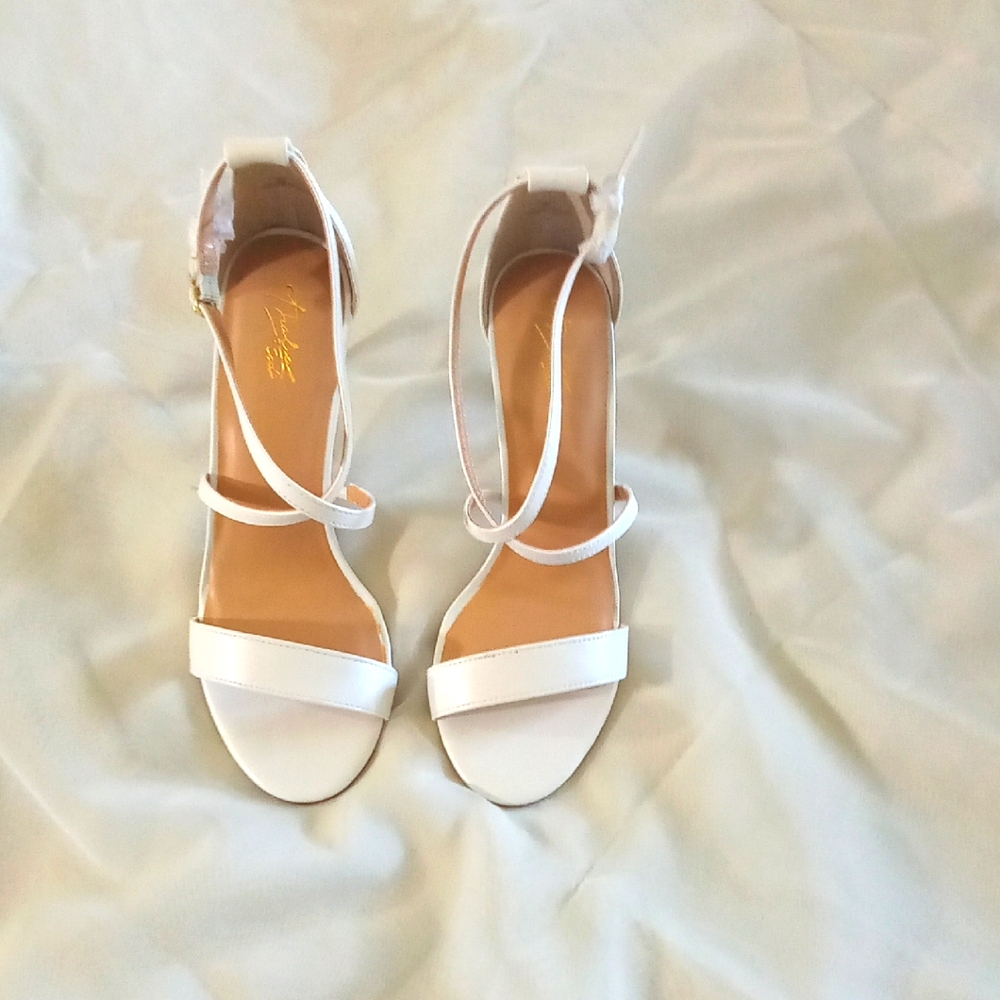 Elegant White Strappy Sandals ( Never worn)